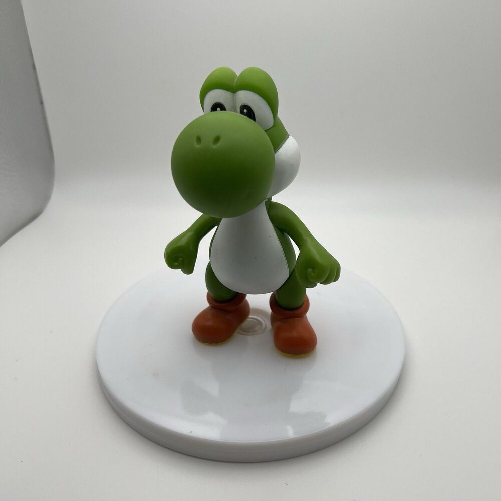Nintendo Super Mario Bros. Yoshi Action Figure 5" Tall 2009